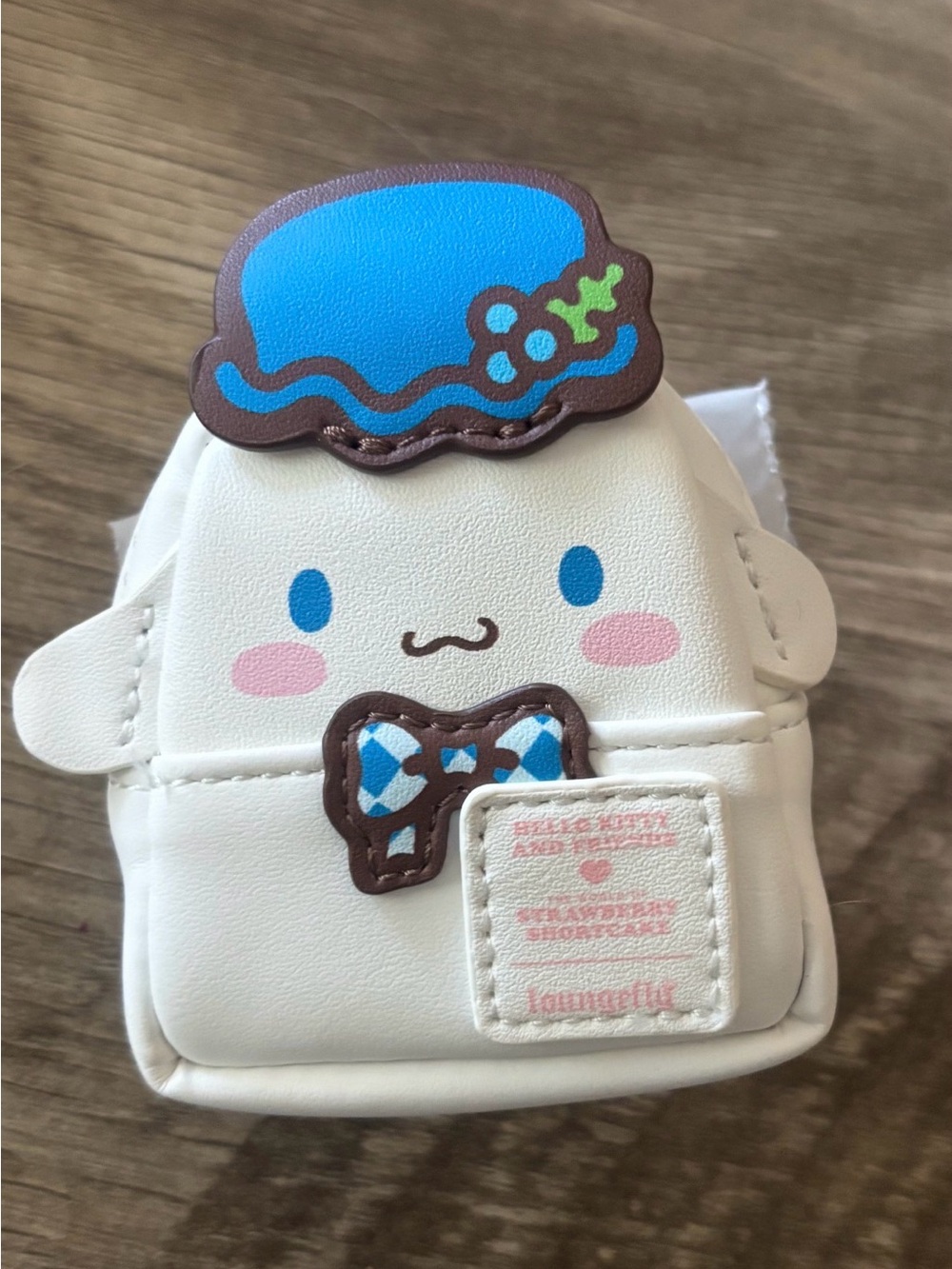 Sanrio Cinnamoroll-Blueberry Muffin White Coin Purse/keychain
